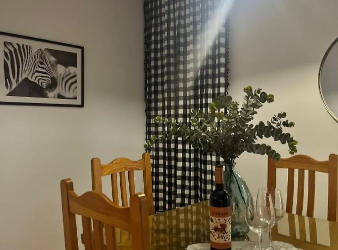 Casa Centro Gran Patio Фуэнхирола